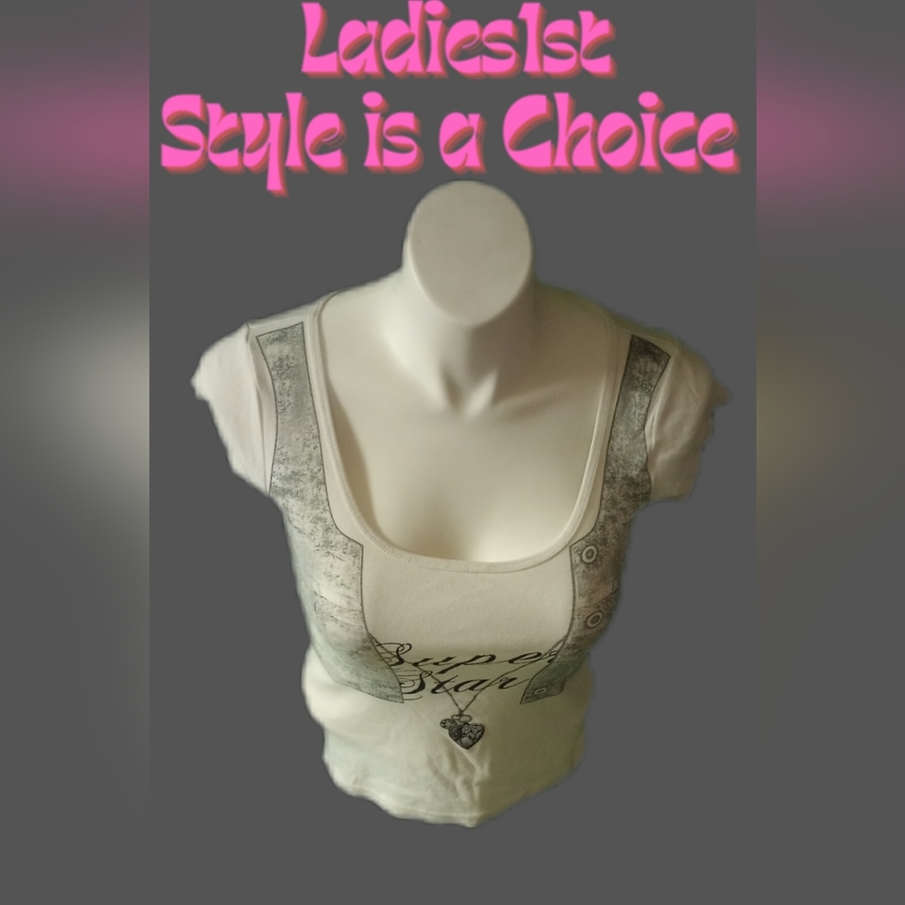 Chesley, size L, white